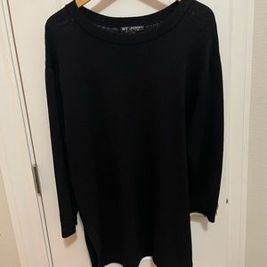 ⭐️St. John Basics Black Top Size Large⭐️